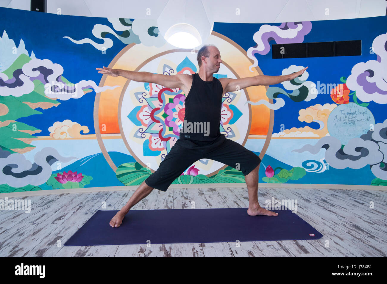 Espagne, Andalousie : Suryalila est un centre de retraite de yoga. Suryalila est niché sereinement dans une grande vallée ouverte dans les contreforts de la sier Banque D'Images