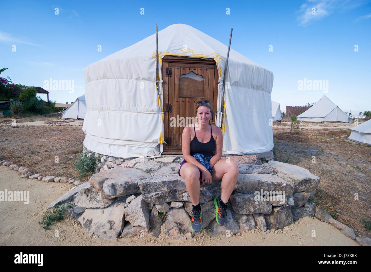 Espagne, Andalousie : Suryalila est un centre de retraite de yoga. Suryalila est niché sereinement dans une grande vallée ouverte dans les contreforts de la sier Banque D'Images