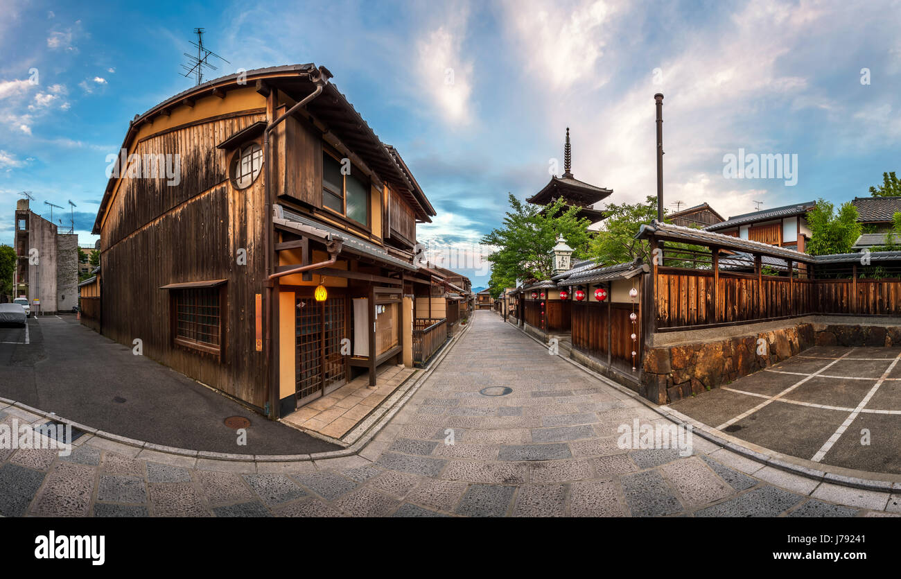 Panorama de la Pagode Yasaka et Sannen Zaka Rue du matin, Gion, Kyoto, Japon Banque D'Images
