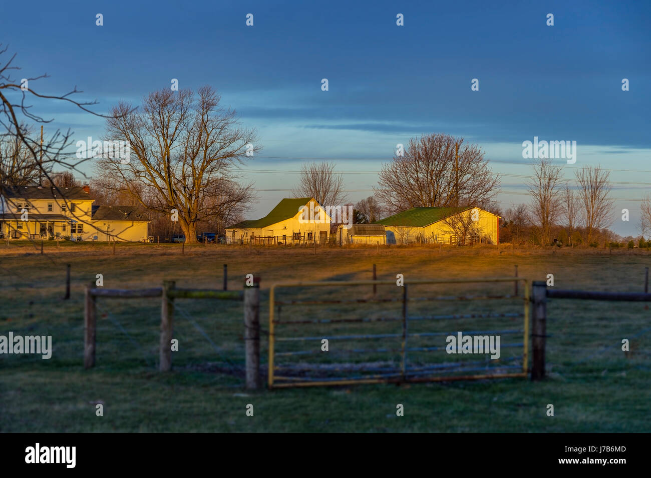 L'Indiana Rural ferme au lever du soleil Banque D'Images