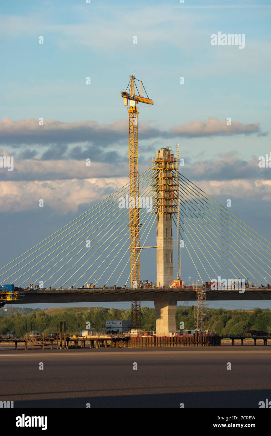 L'Amérique du pylône du Mersey Gateway Projet Construction Dabinda Crossing dans lumière du soir. Banque D'Images