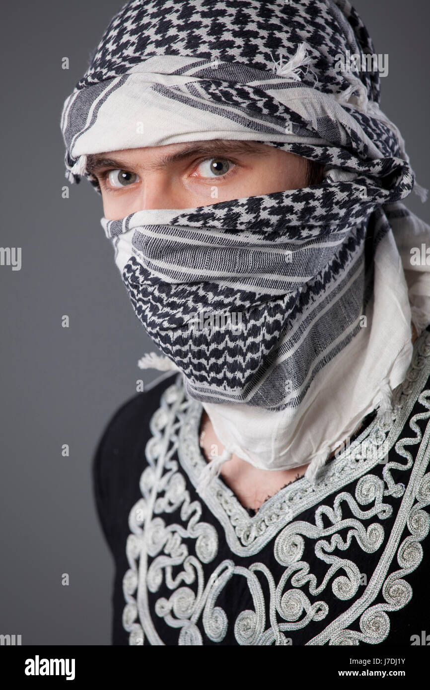 Portrait de la culture traditionnelle yeux palestinien fermer religion  religieux Photo Stock - Alamy