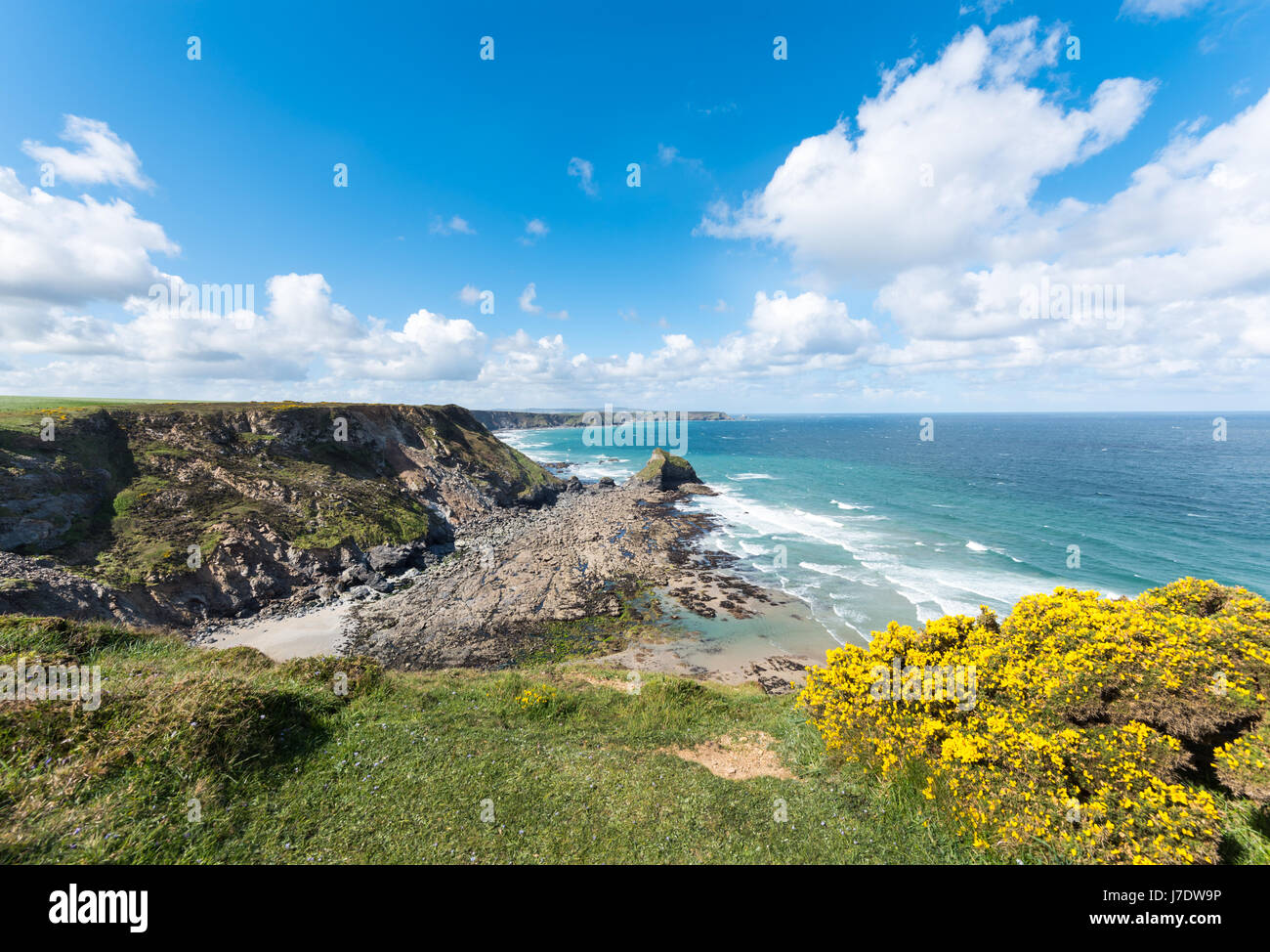Basset's Cove et la grue îles près de Portreath, Cornwall, UK Banque D'Images