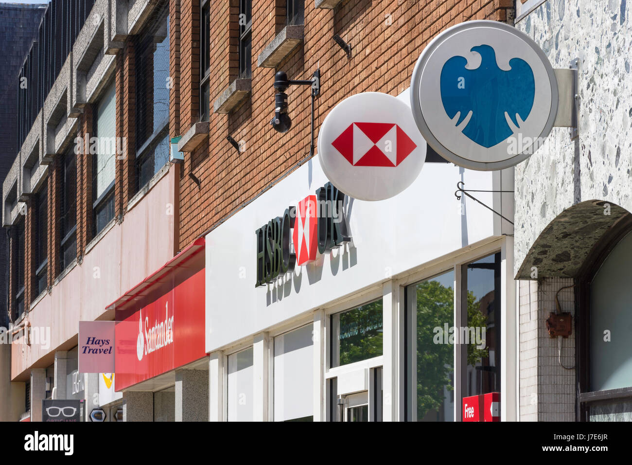 Rangée de High Street les banques de détail (Santander, HSBC et Barclays), West Street, Fareham, Hampshire, Angleterre, Royaume-Uni Banque D'Images