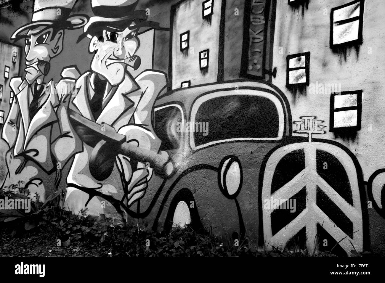 Graffiti Graffiti Art Daub Arme Bras Street Road Bandit Predateur Cigare Raider Photo Stock Alamy