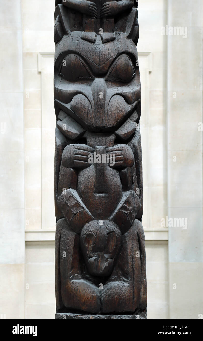 Pôle de façade, le Haida. La Colombie-Britannique, Canada. À propos de 1850, en bois de cèdre rouge. British Museum. Londres. United Kingdom. Détail. Banque D'Images