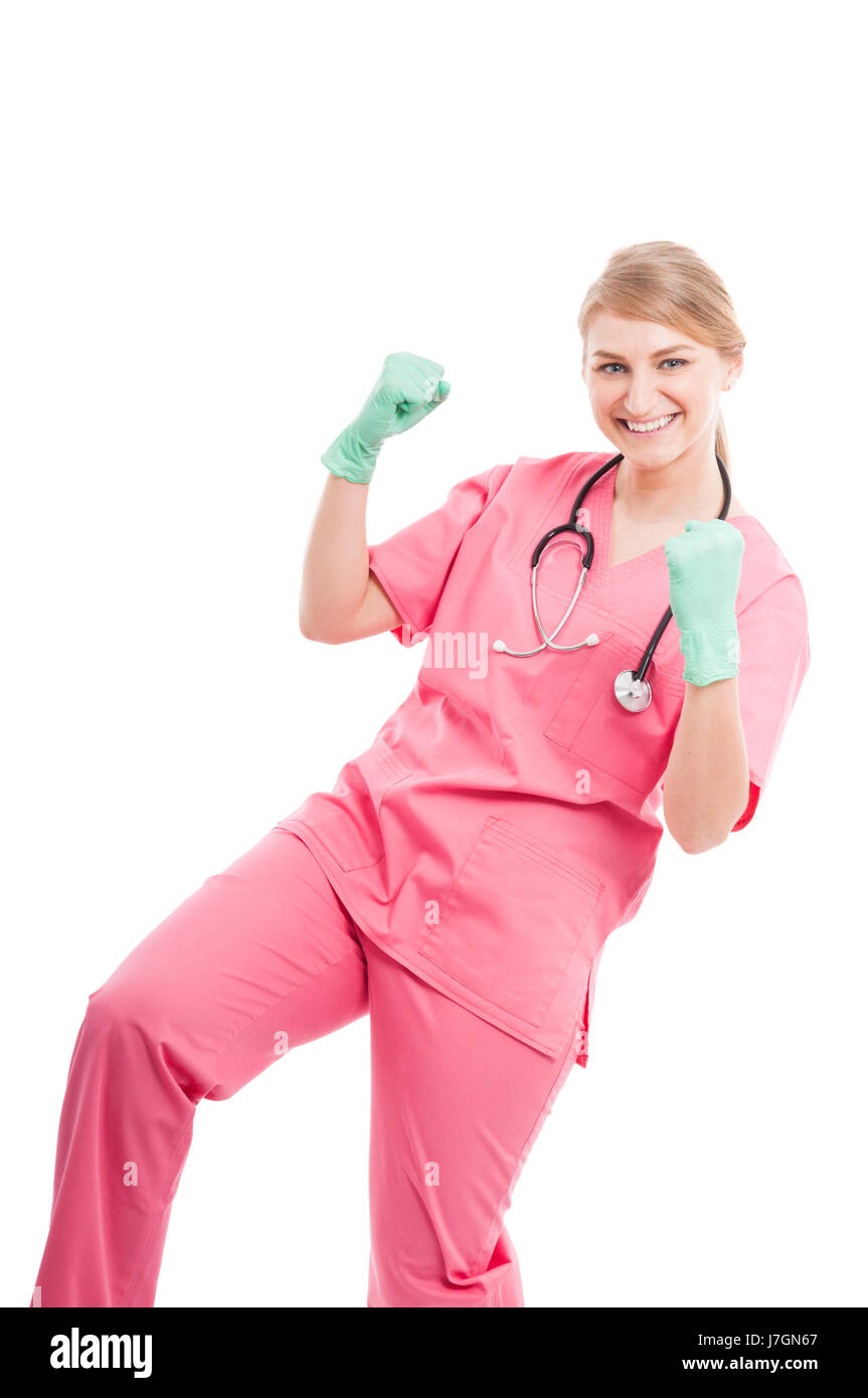 Infirmière Médicale mignon faire gestureCute succès infirmière médicale assurer le succès à la geste heureux isolé sur fond blanc avec l'espace texte copie Banque D'Images