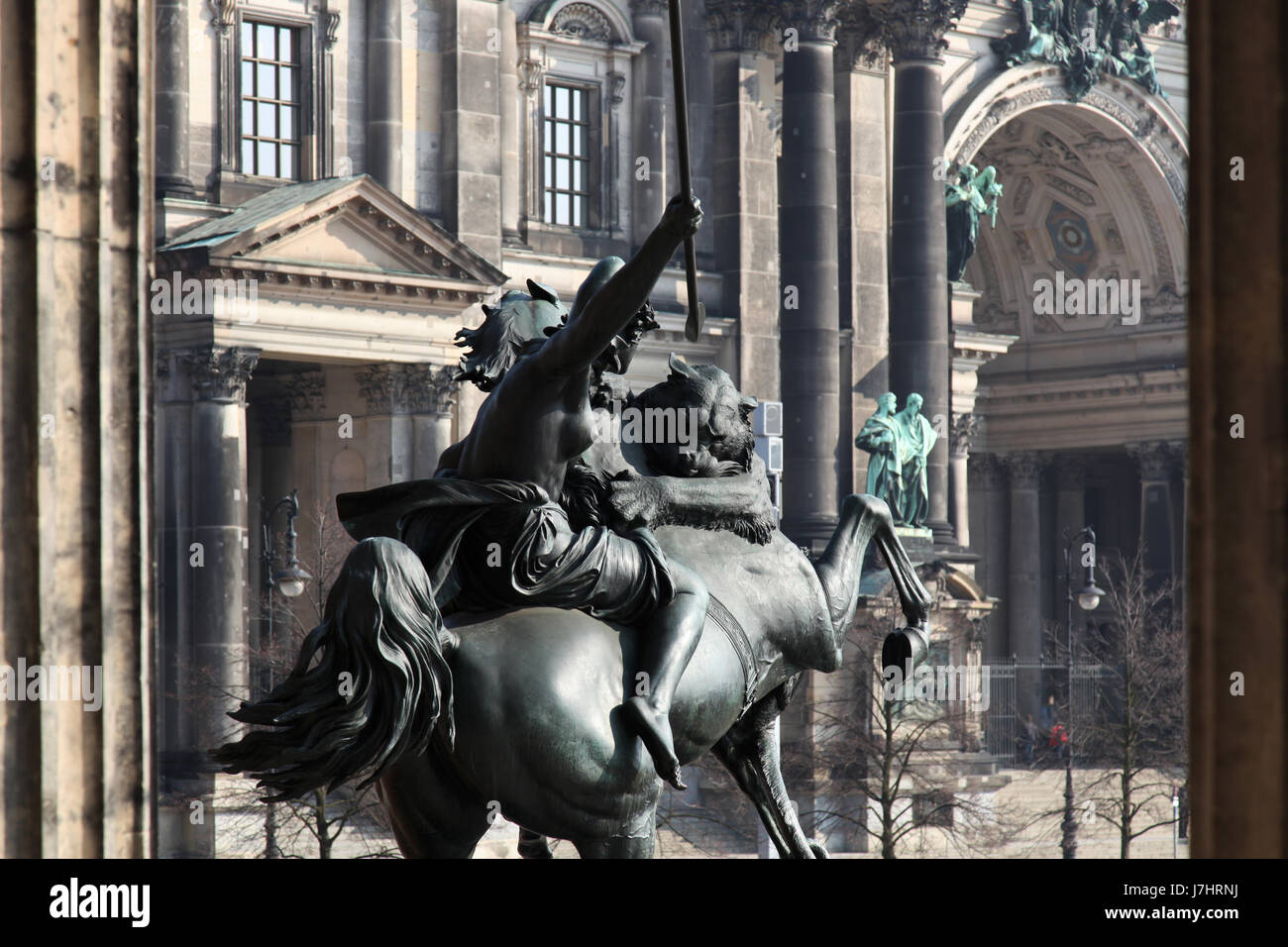 La cathédrale de Berlin museum cheval-cavalier equestrian amazon vieille fumée fumer fume Banque D'Images