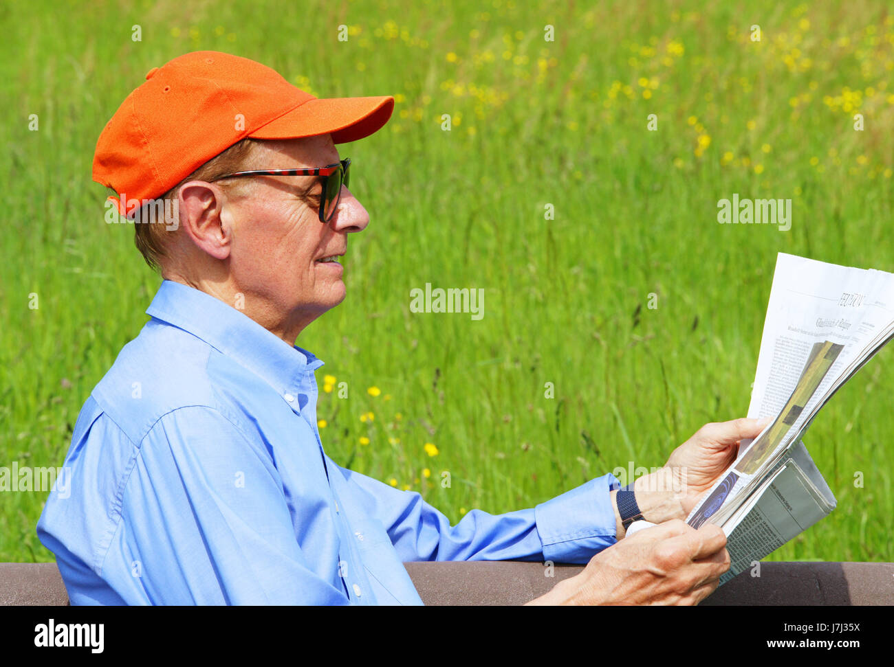 Journal journal meilleur vendeur lit numérisation pensionné pensionné Banque D'Images