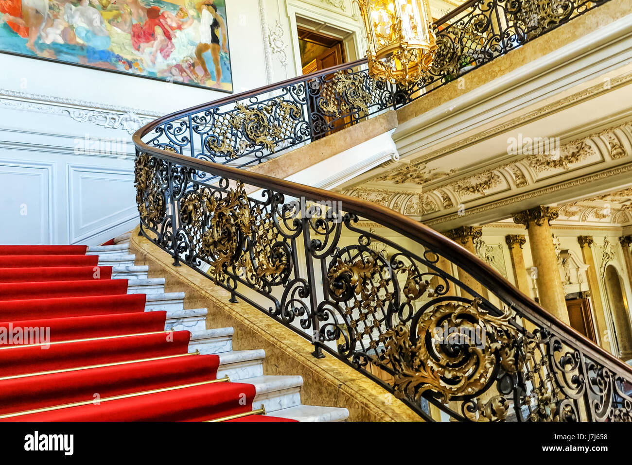 Entrée de l'escalier magnifique Phillipsruhe musée du château sur les rives du fleuve Main à Hanau, près de Francfort am Main, Hesse, Allemagne Banque D'Images