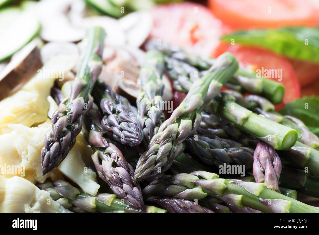 D'asperges et prête pour la cuisson avec d'autres ingrédients Banque D'Images