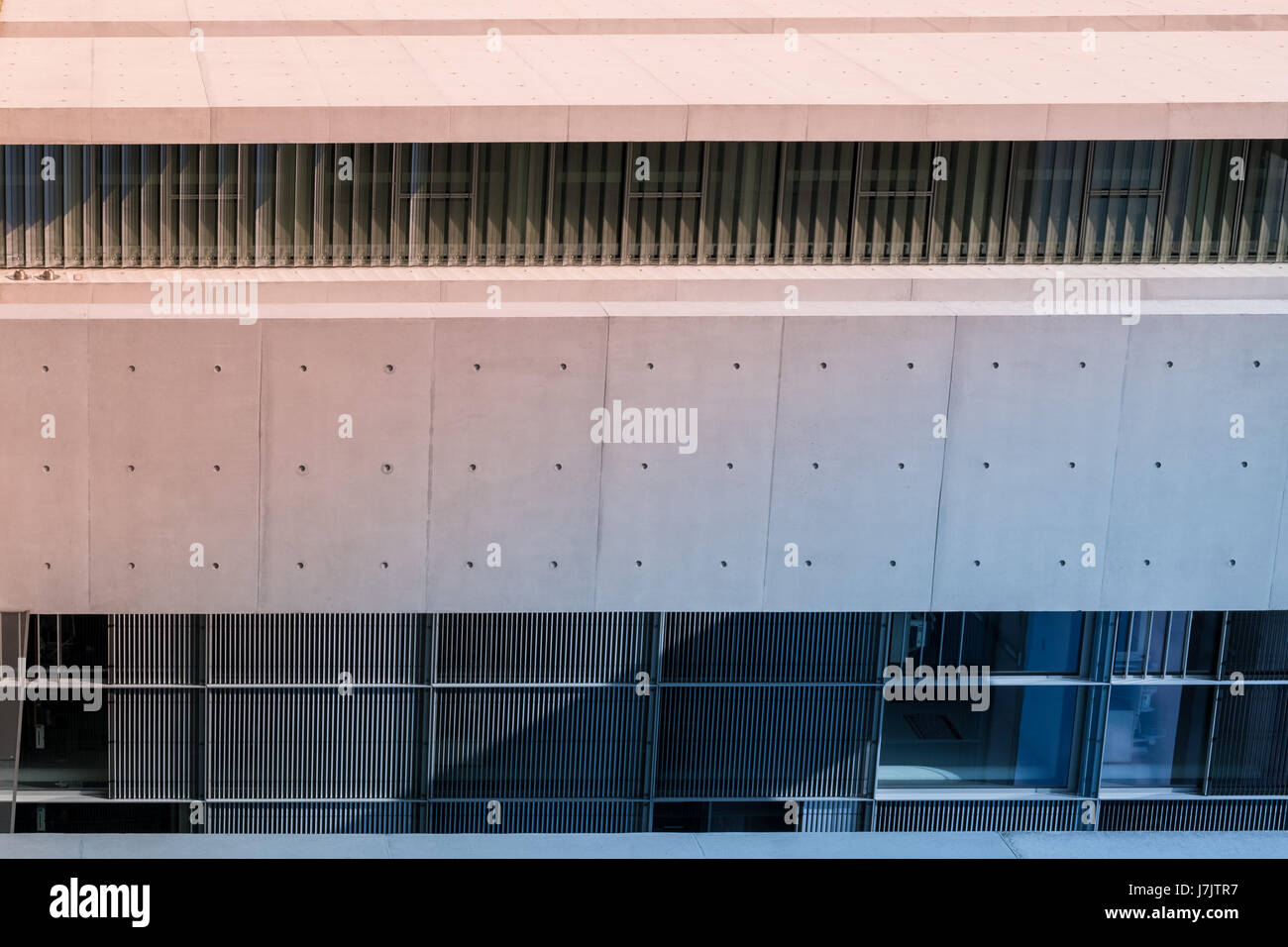 L'architecture moderne, immeuble de bureaux détail - façade Banque D'Images