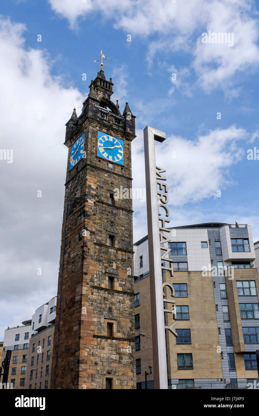 Vieille tour de l'horloge à Glasgow Cross, à l'intersection de High Street et Argyle Street, Glasgow, Scotland Banque D'Images