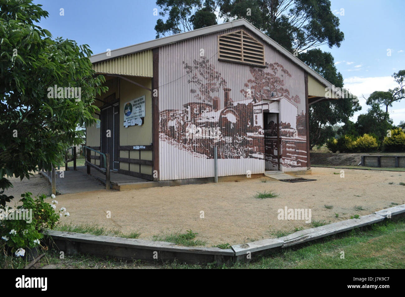 2011 hangar de marchandises par chemin de fer Banque D'Images