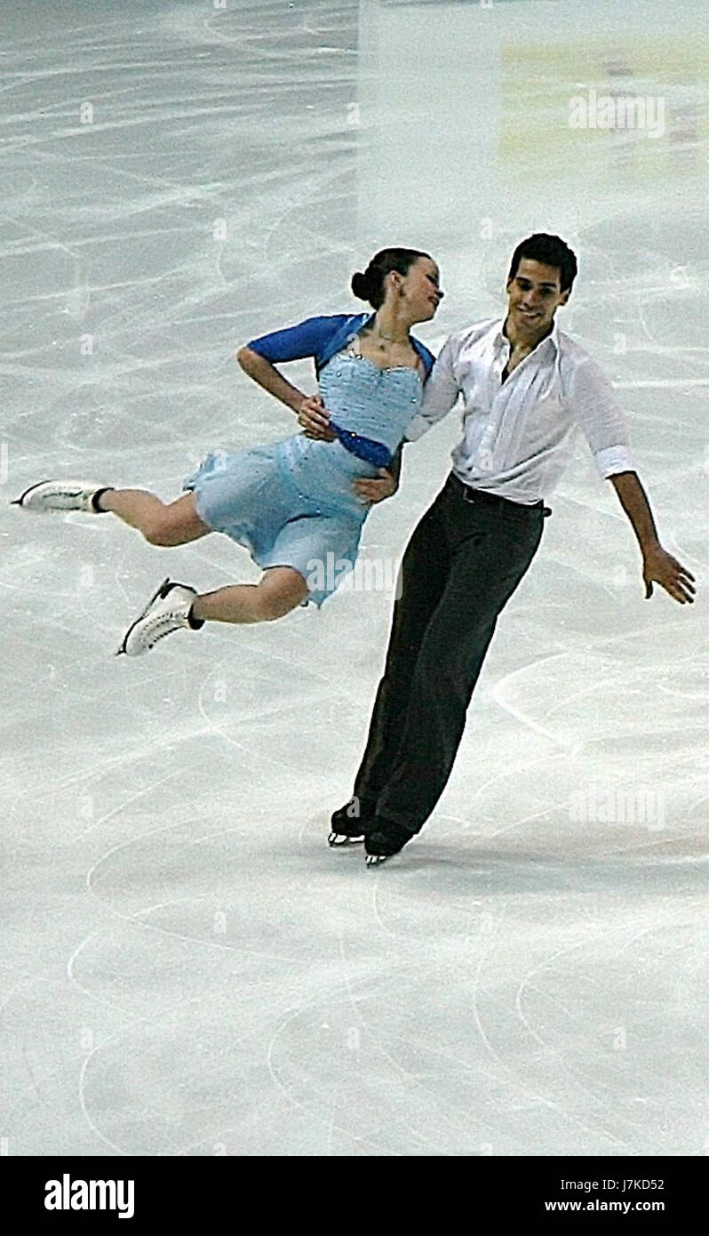 '2011 WFSC 6d 477' fait référence à une performance des danseurs italiens Anna Cappellini et Luca Lanotte aux Championnats du monde de patinage artistique 2011, où ils ont participé à l'épreuve de danse sur glace, obtenant la reconnaissance de leurs compétences techniques et chorégraphiques. Banque D'Images
