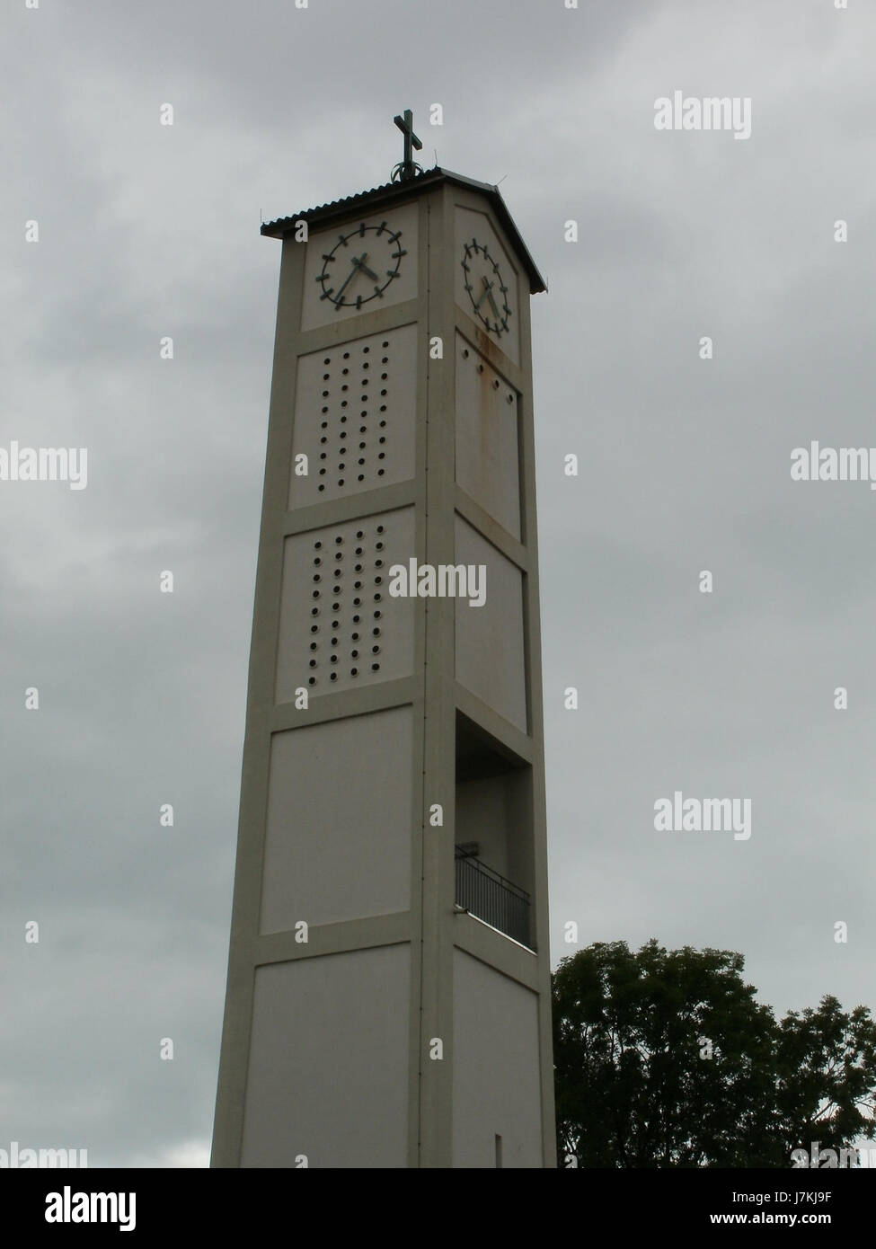 Une image ou une référence à la Christuskirche (Église du Christ) à Oftersheim, Allemagne, datée du 23 juin 2011, documentant possiblement un événement culturel ou architectural. Banque D'Images