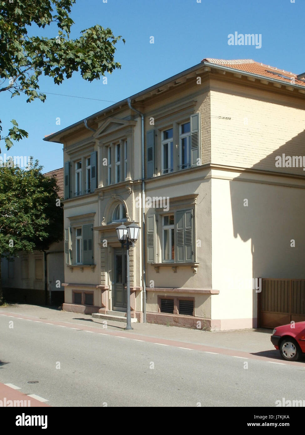 Cela semble faire référence à une image ou un document historique datant du 27 juin 2011 de HauptstraÃŸe 23 à Reilingen, un endroit en Allemagne, documentant probablement son apparition ou événement à cette époque. Banque D'Images
