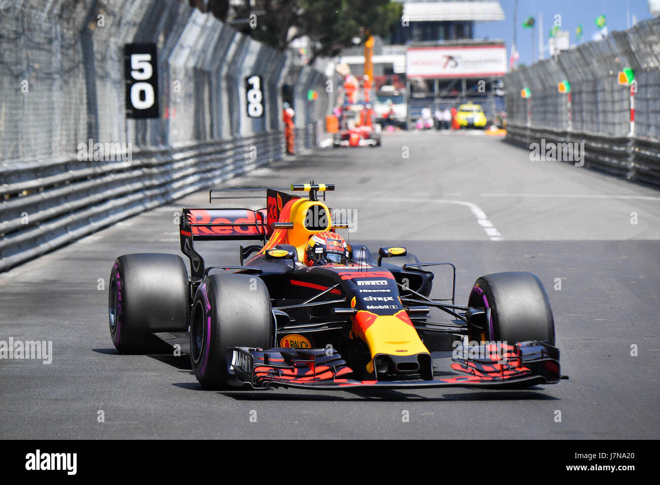 Monaco. 25 mai, 2017. Tag Heuer Red Bull Racing pilote belgo-néerlandaise  Max Verstappen fait concurrence au cours de la deuxième session de la  pratique de la Formule Un Grand Prix de Monaco