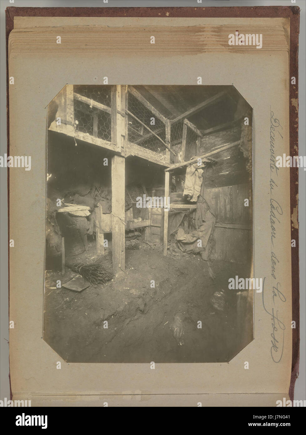 Album de Paris des scènes de crime attribué à Alphonse Bertillon. DP263676 Banque D'Images