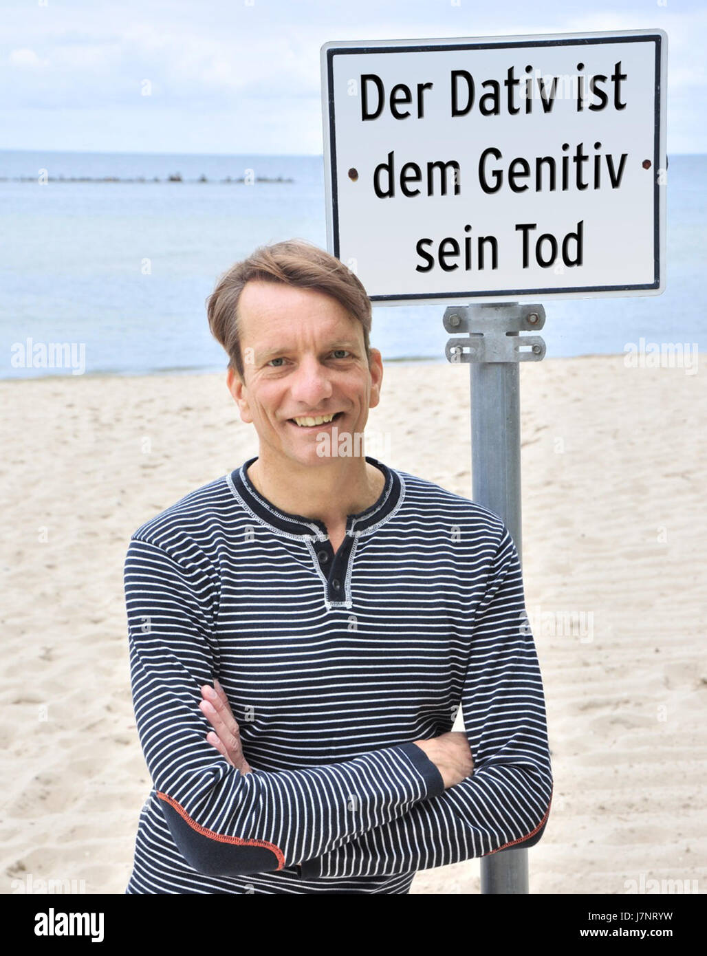 Une référence à Bastian Sick, probablement liée à son travail de linguiste, en particulier dans le domaine de la langue allemande et de la grammaire. Banque D'Images