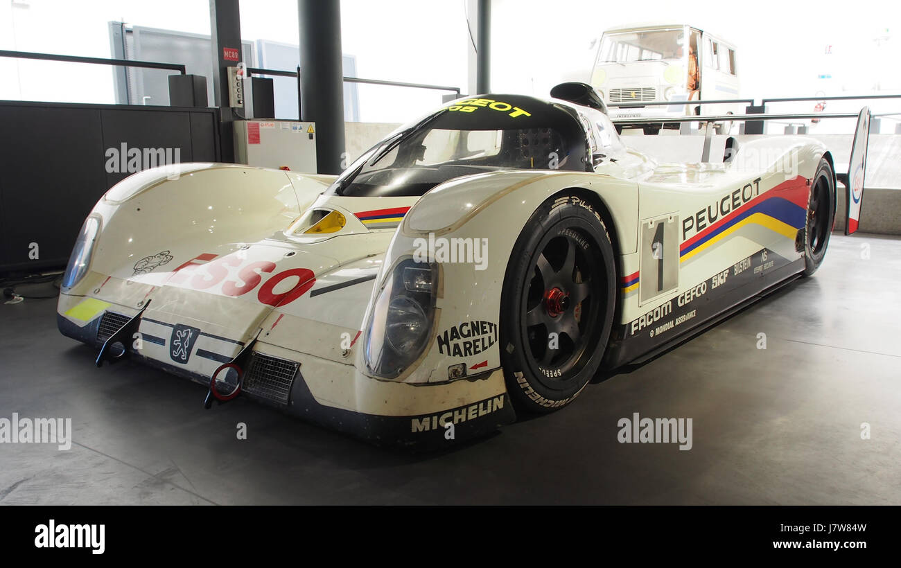 1992 Peugeot 905 Evolution 1.7 Le mans winner, entraîné par Yannick Dalmas, Derek Warwick et Mark Blundell photo 6 Banque D'Images