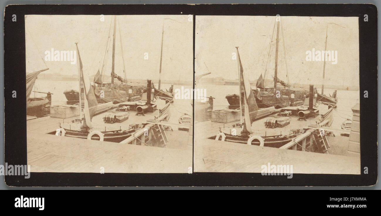 Cette image représente le Stoombrandspuit d'Amsterdam, une machine à incendie à vapeur conçue par Jan van der Heijden, avec des contributions de Maarten Benschop, représentant les premières technologies de lutte contre l'incendie aux pays-Bas. Banque D'Images