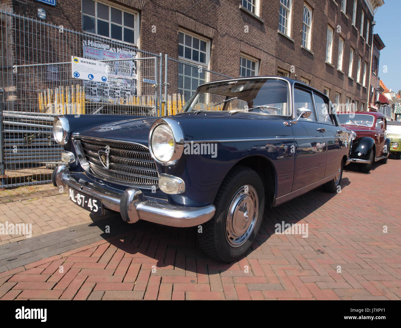 1965 Peugeot 404 AL 87 45 p4 Banque D'Images