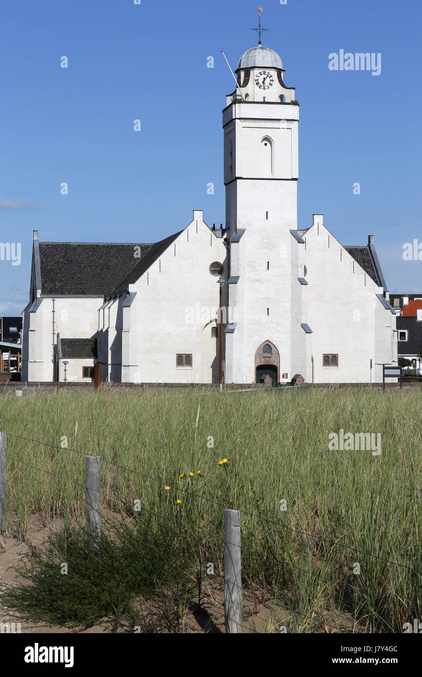 Andreaskerk (St. Andrew's Church) à Katwijk aan Zee, à cause de la couleur  également connu sous le nom de Witte Kerk (église blanche Photo Stock -  Alamy