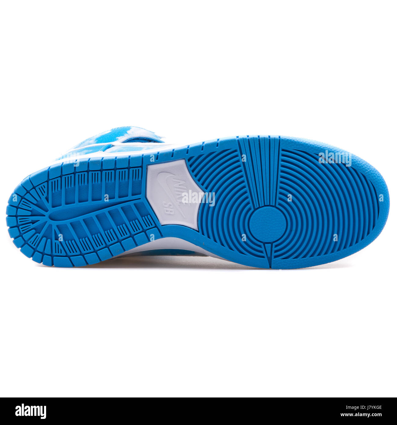 Nike Dunk SB Pro Haute Motif bleu Nuages - 305050-414 Photo Stock - Alamy