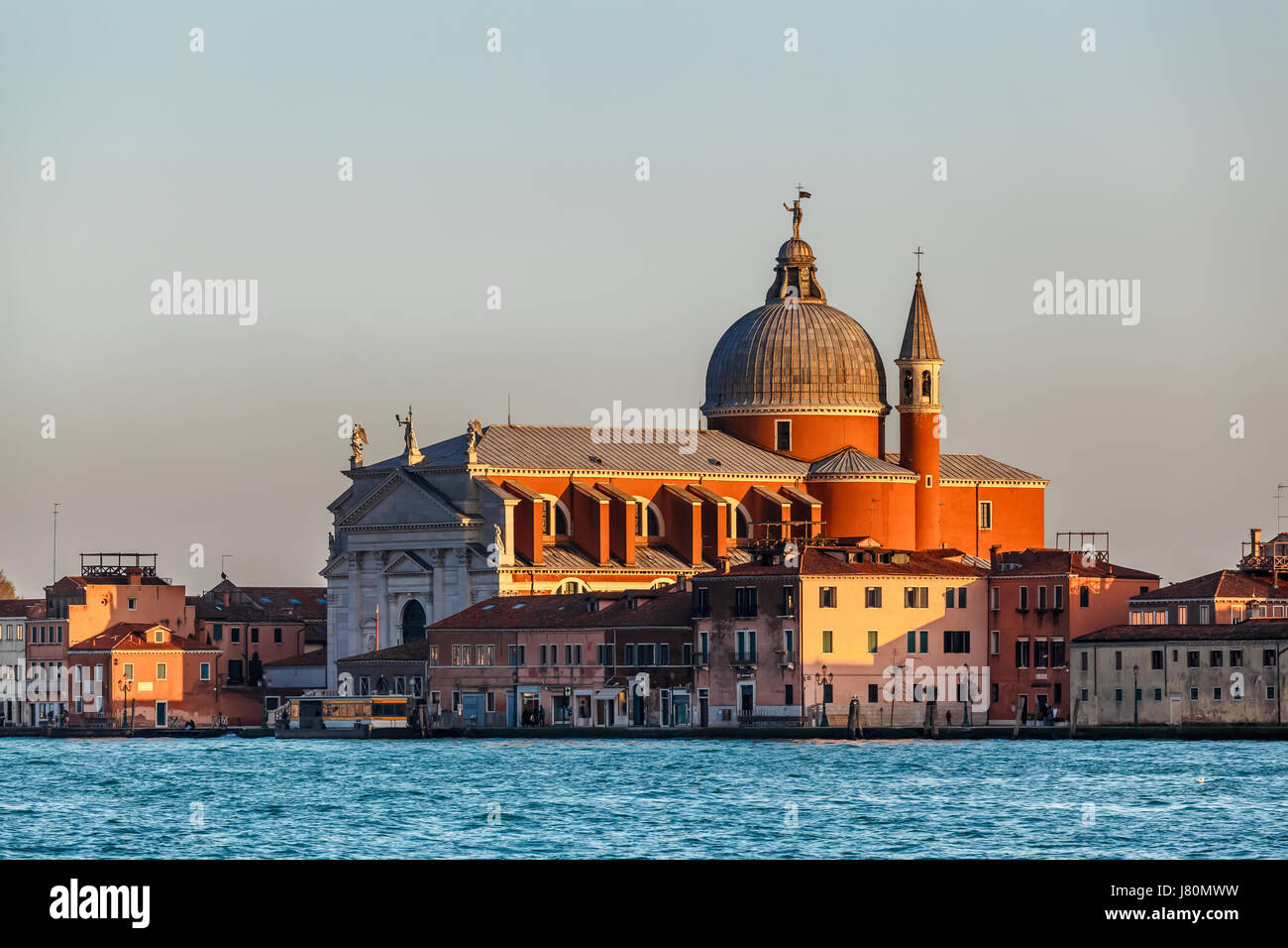 Redentore Sestiere Giudecca face à l'Église Grand Canal à Venise, Italie Banque D'Images