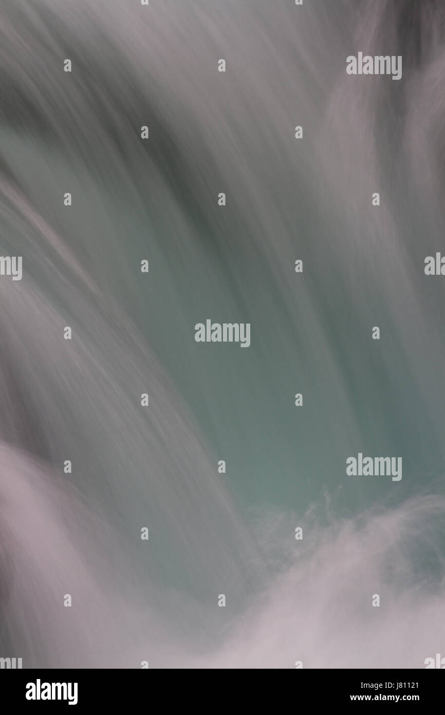 Abstrait, couleur Aqua eau tombe dans la gorge de la Slovénie Banque D'Images