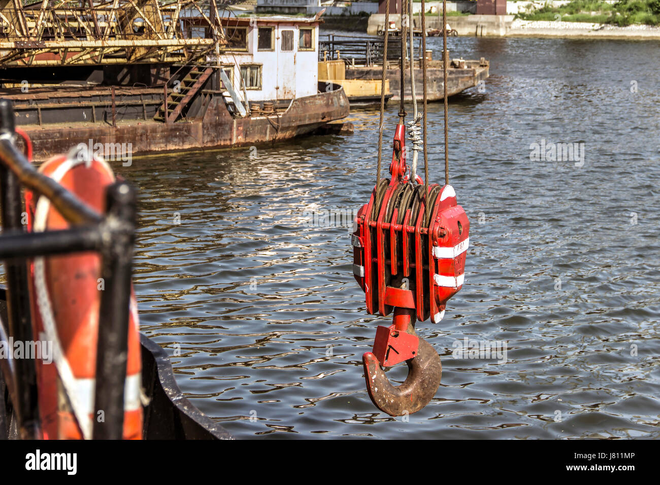 Belgrade, Serbie - Davit grue sur la rive Banque D'Images