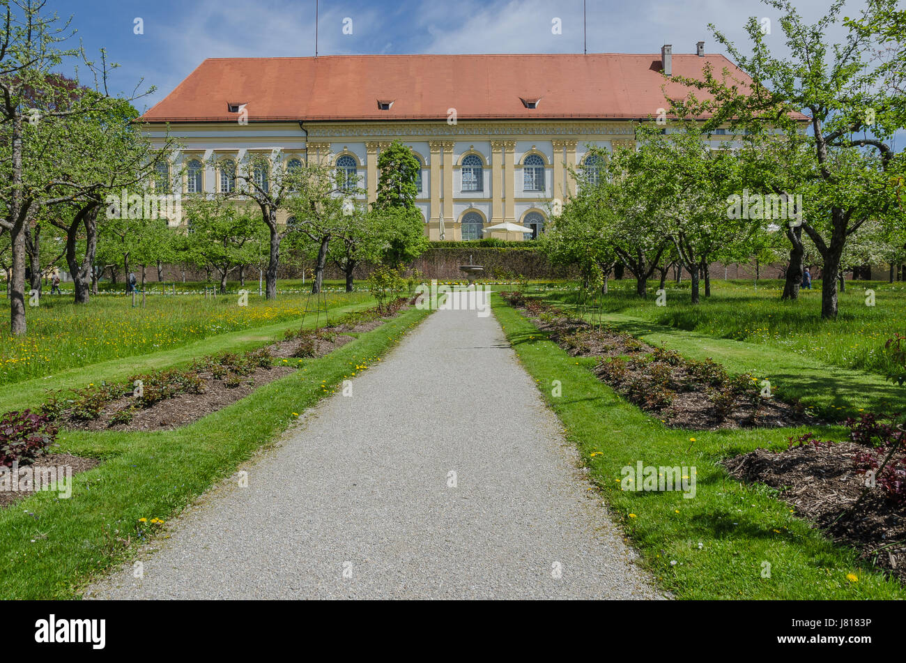 Dachau est de nos jours tout d'abord connecté avec le premier camp de concentration allemand, mais il y a plus d'histoire qu'à Dachau Dachau - Palace. Banque D'Images