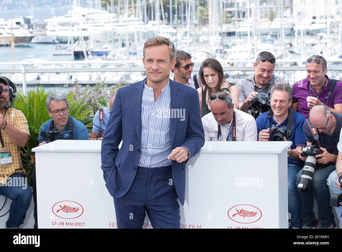 Cannes, France. 26 mai, 2017. L'acteur français Jérémie Rénier pose pour le photocall du film 'Amant double (l'Amant) Double" lors de la 70 e assemblée annuelle du Festival du Film de Cannes au Palais des Festivals de Cannes, France, le 26 mai 2017. Credit : Xu Jinquan/Xinhua/Alamy Live News Banque D'Images