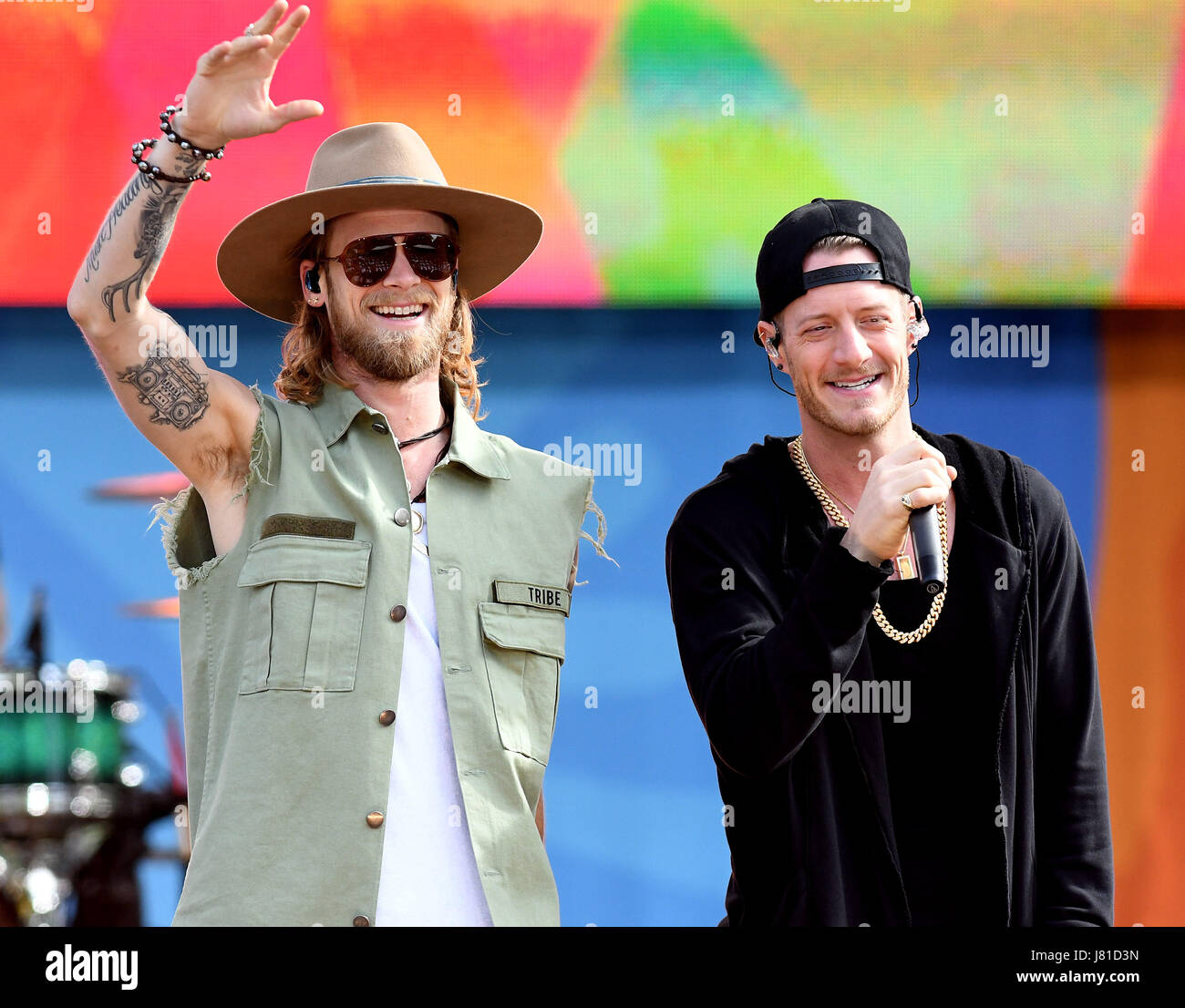 New York, NY, USA. 26 mai, 2017. Brian Kelley et Tyler Hubbard de la Floride Géorgie Line effectuer au Rumsey Playfield de Central Park pour le bon matin American Summer Concert Series le 26 mai 2017 dans la ville de New York. Crédit : John Palmer/media/Alamy Punch Live News Banque D'Images
