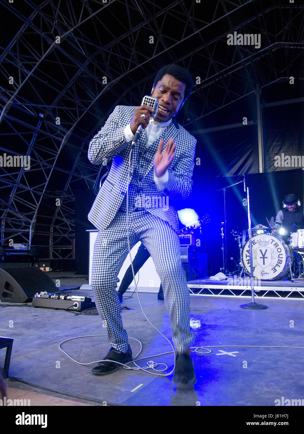 Margate, Kent, UK. 26 mai, 2017. Le parc d'attractions Dreamland Margate dans le Kent. La soirée de lancement. Double Trouble R&B Américain groupe jouant un concert à Dreamland Margate Crédit : Kent Cabanel/Alamy Live News Banque D'Images