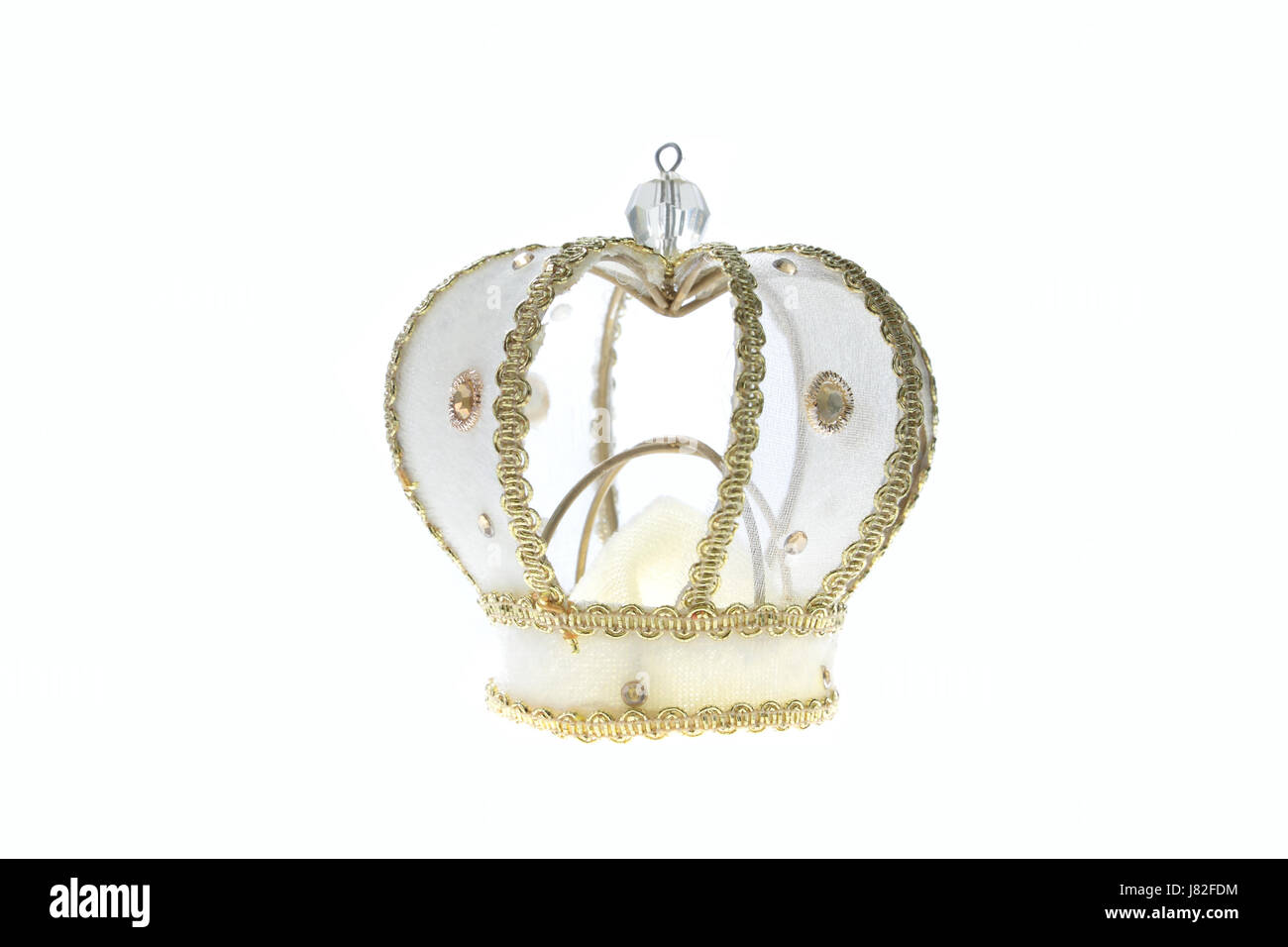 Hat isolés Bijoux Bijoux métal doré horizontal forme reine prince Banque D'Images