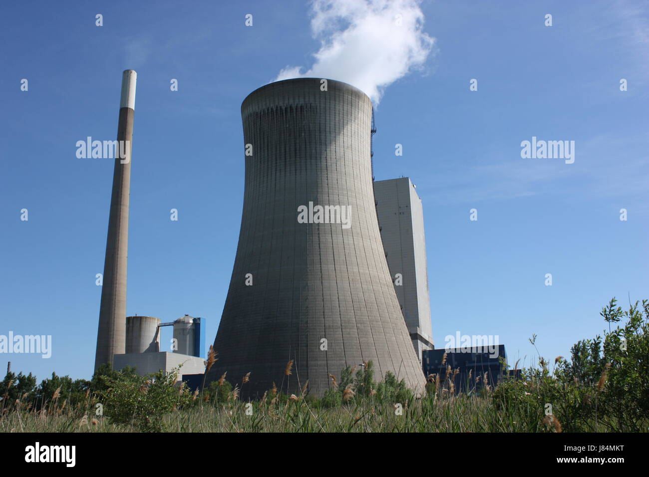 Centrale à charbon de la centrale nucléaire de la tour de refroidissement blue Banque D'Images