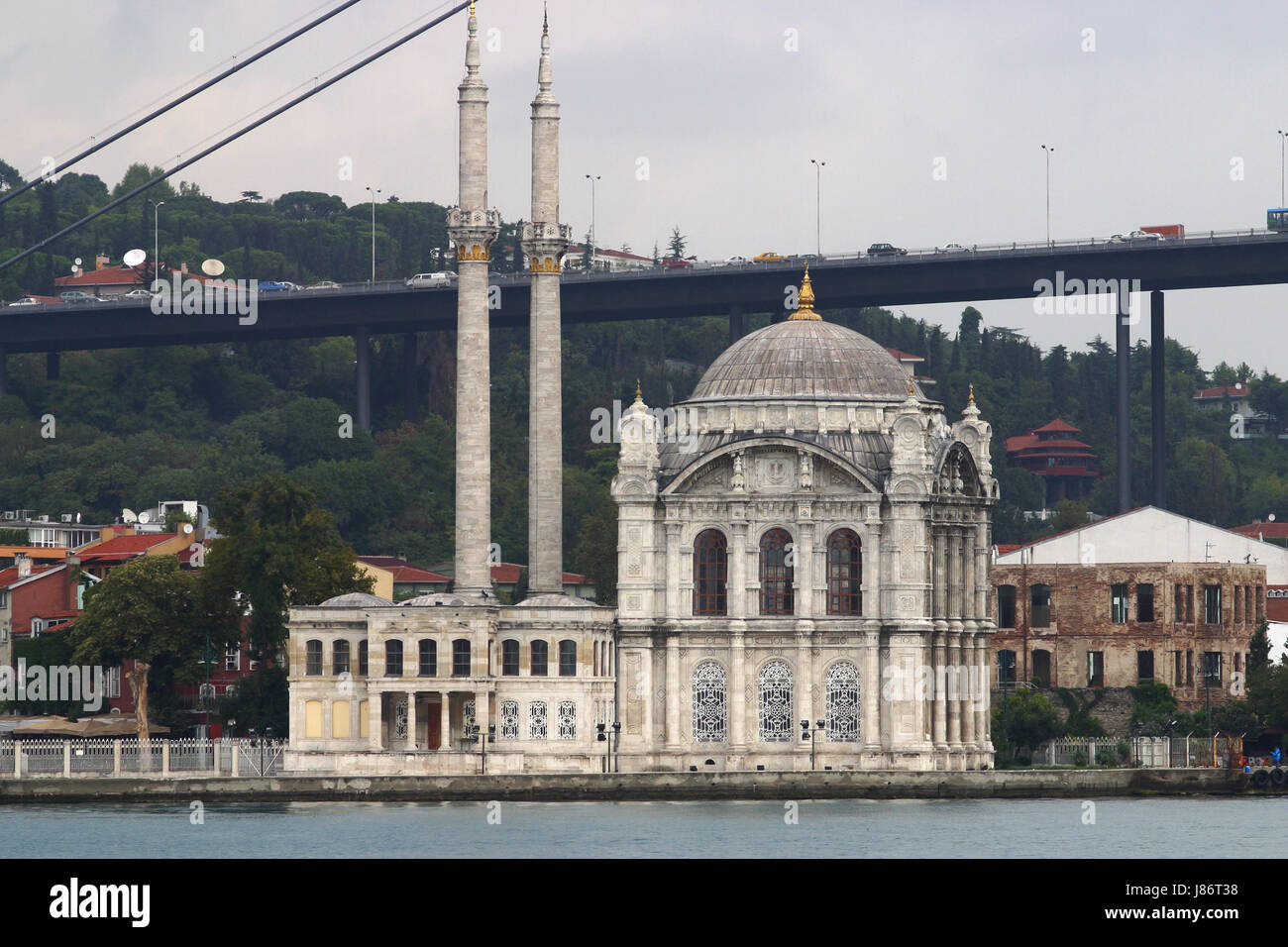 Les ports Le port d'istanbul mosquée séisme beadhouse l'Europe pont rebellion Banque D'Images