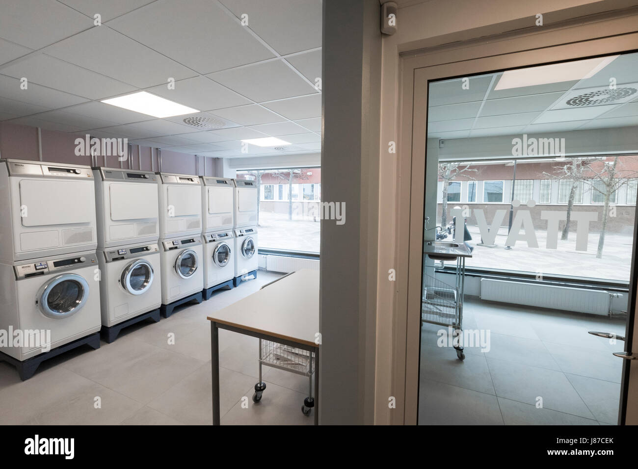 La salle de lavage pour un appartement, une chambre d'Tensta, Stockholm, Suède. Banque D'Images