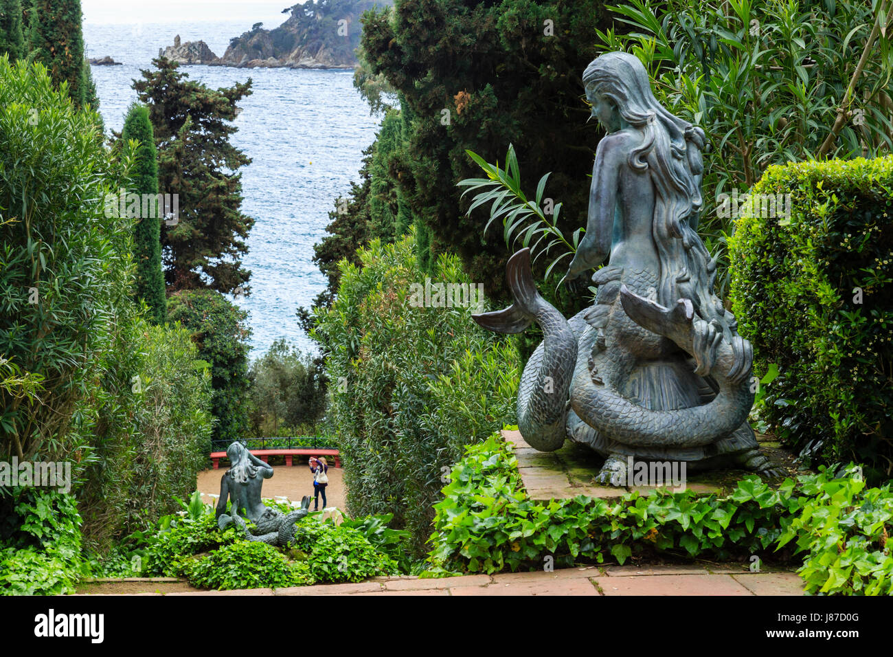Espagne, Catalogne, Costa Brava, Lloret de Mar , jardins Santa Clotilde, escalier vers la mer et des sirènes par María Llimona Banque D'Images