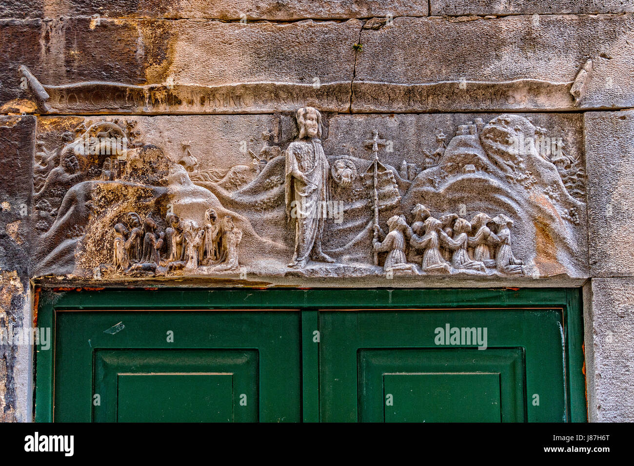 La Croatie Dalmatie Sibenik -Portail d'église de St Jean Banque D'Images La Croatie Dalmatie Sibenik -Portail d'église de St Jean Banque D'Images