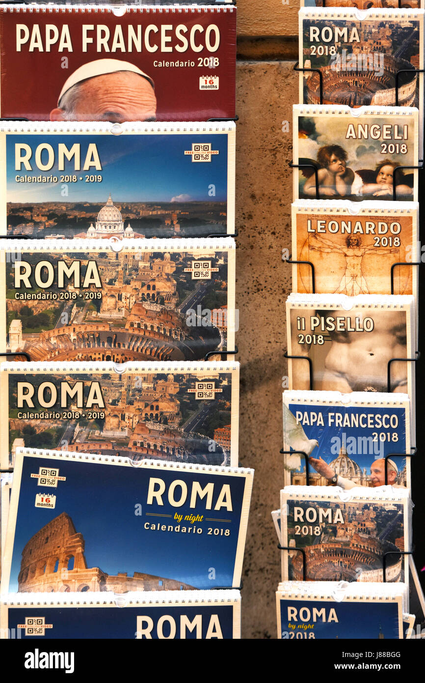 Souvenirs de voyage à vendre à Rome, Italie. Banque D'Images