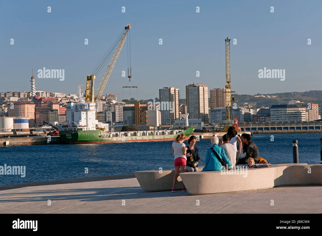 Vue urbaine, front de mer, La Corogne, une région de Galice, Espagne, Europe Banque D'Images