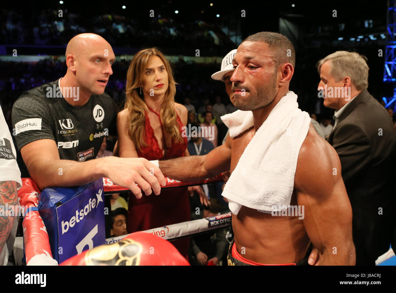 Kell Brook après son combat de championnat du monde Champion IBF Errol Spence à Bramall Lane, Sheffield. Banque D'Images