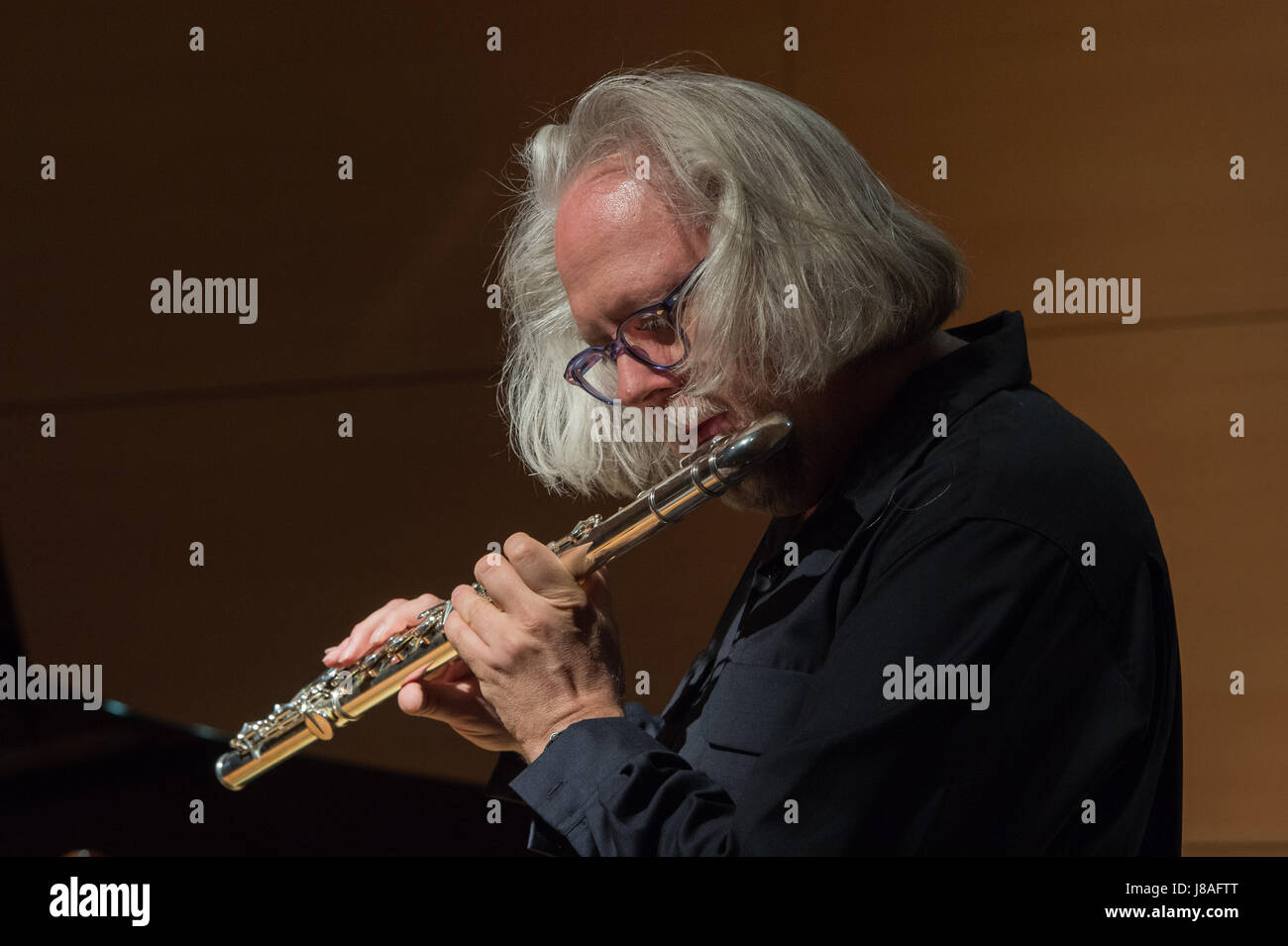 Dave Schroeder, multi-instrumentiste et membre de l'orchestre de jazz Combo "Nuovo", exécuté à Rome à la Maison du Jazz. (Photo par : Leo Claudio De Petris/Pacific Press) Banque D'Images