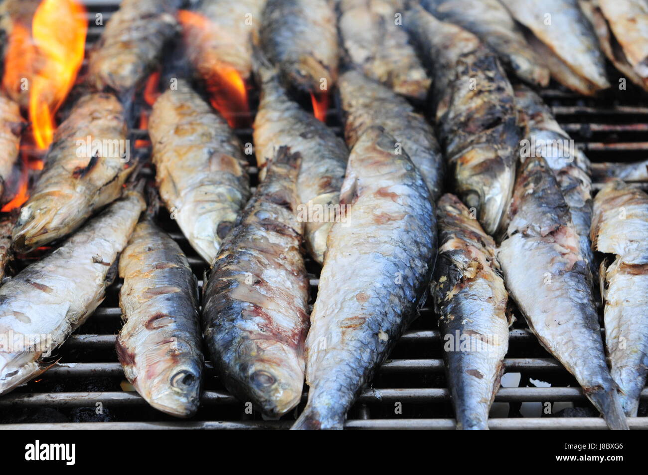 La nourriture, aliment, détail, l'angle, le poisson, le feu, l'embrasement, grill, barbecue, Banque D'Images