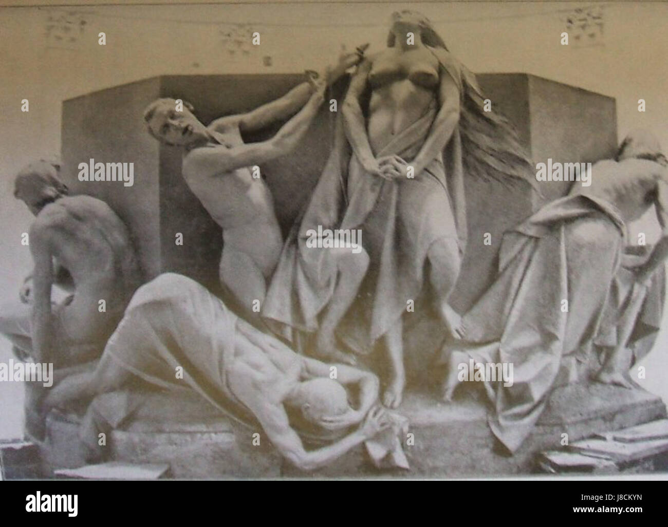 Ce titre italien se traduit par « la patrie qui demande grâce pour ses enfants ». Il se réfère probablement à une œuvre patriotique qui dépeint un pays plaidant pour la miséricorde ou l'intervention pour ses citoyens. Banque D'Images