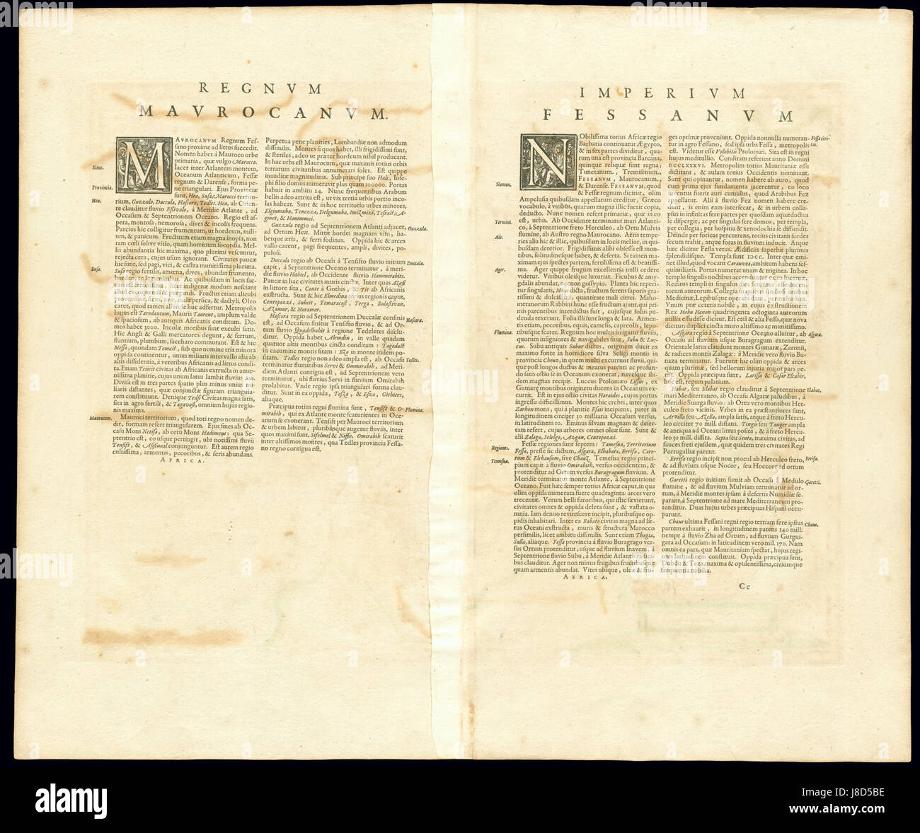 Cette carte du Maroc réalisée en 1635 par Abraham Ortelius offre une vue détaillée de la région, illustrant les caractéristiques géographiques et les lieux clés de l'Afrique du Nord moderne. Banque D'Images