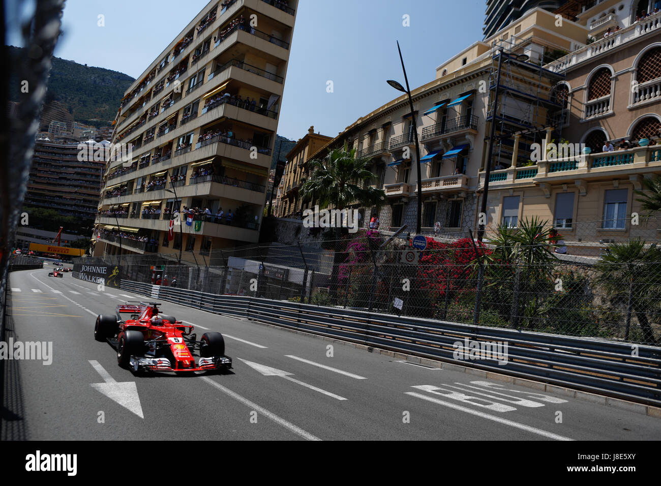 Monte Carlo, Monaco. 28 mai, 2017. Sebastian Vettel de l'Allemagne et la Scuderia Ferrari durs du Grand Prix de Formule 1 de Monaco, Monte Carlo. Crédit : Stefano Arcaro/Alamy Live News Banque D'Images